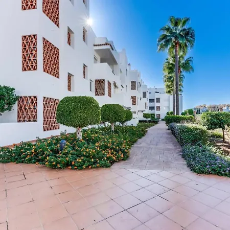 Beautiful Casita Near Lunymar Golf Course With Stunning Views Estepona