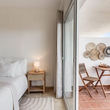 Beautiful Casita Near Lunymar Golf Course With Stunning Views Apartment *
